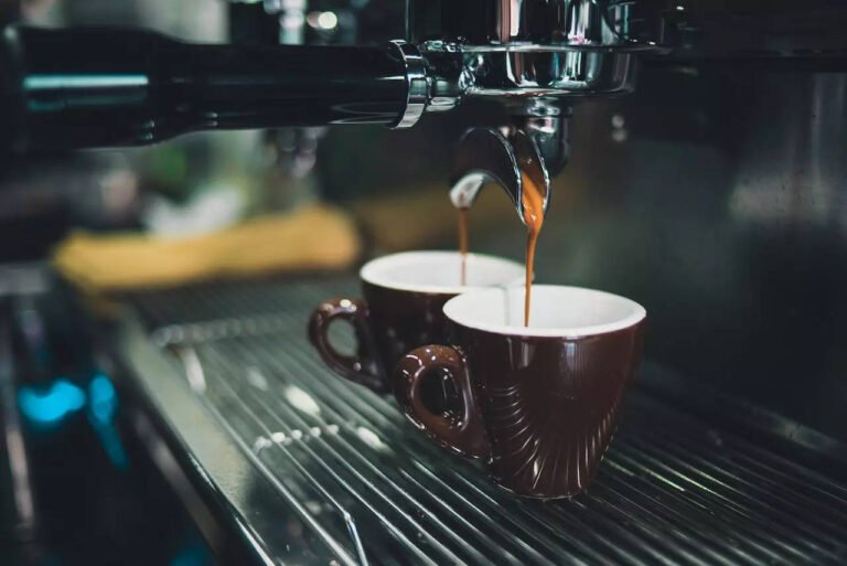 Investing in Coffee Vending Machines: How to Choose the Right Price for Your Business